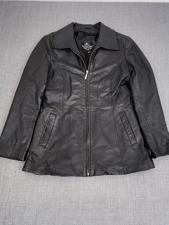 Oscar Piel Jackets & Blazers - Oscar Piel Sleek Black Leather Zip Up Collard Jacket.  Small